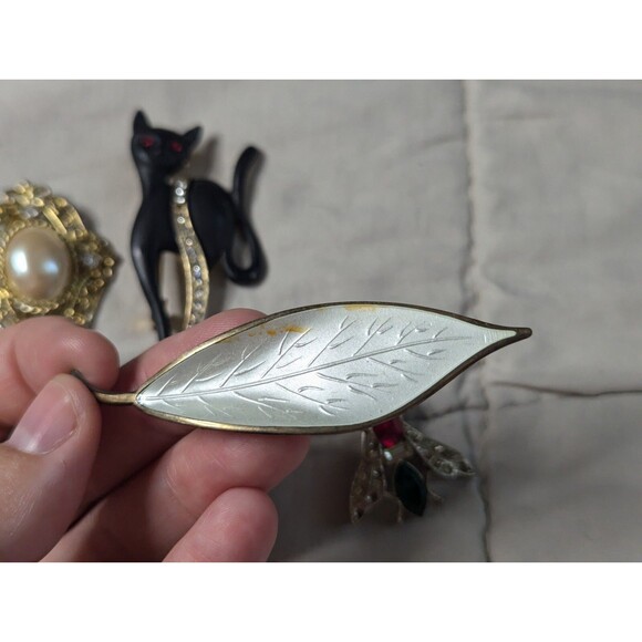 Lot Of 4 Vintage Pins Black Cat Fly Bee Leaf Cabochon Norway Sterling - Picture 12 of 16